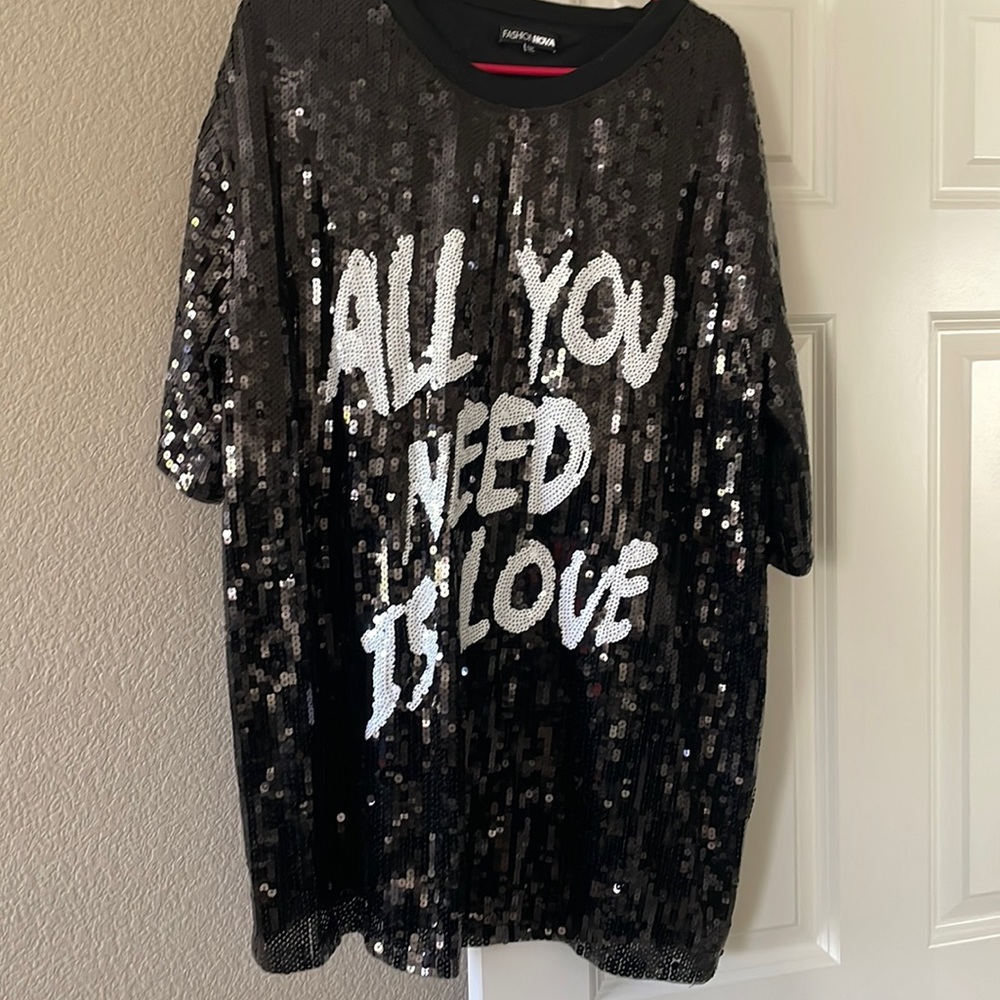 Sequin Cute Oversized sequin shirt